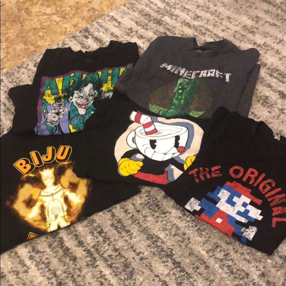 Lot of tween T-shirt’s - joker, Mario, etc